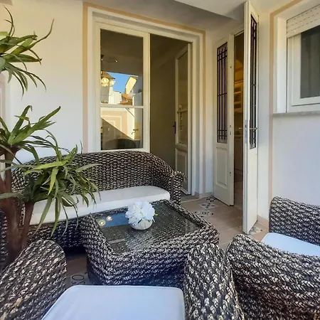 1 Bedroom Lovely In Apartamento *